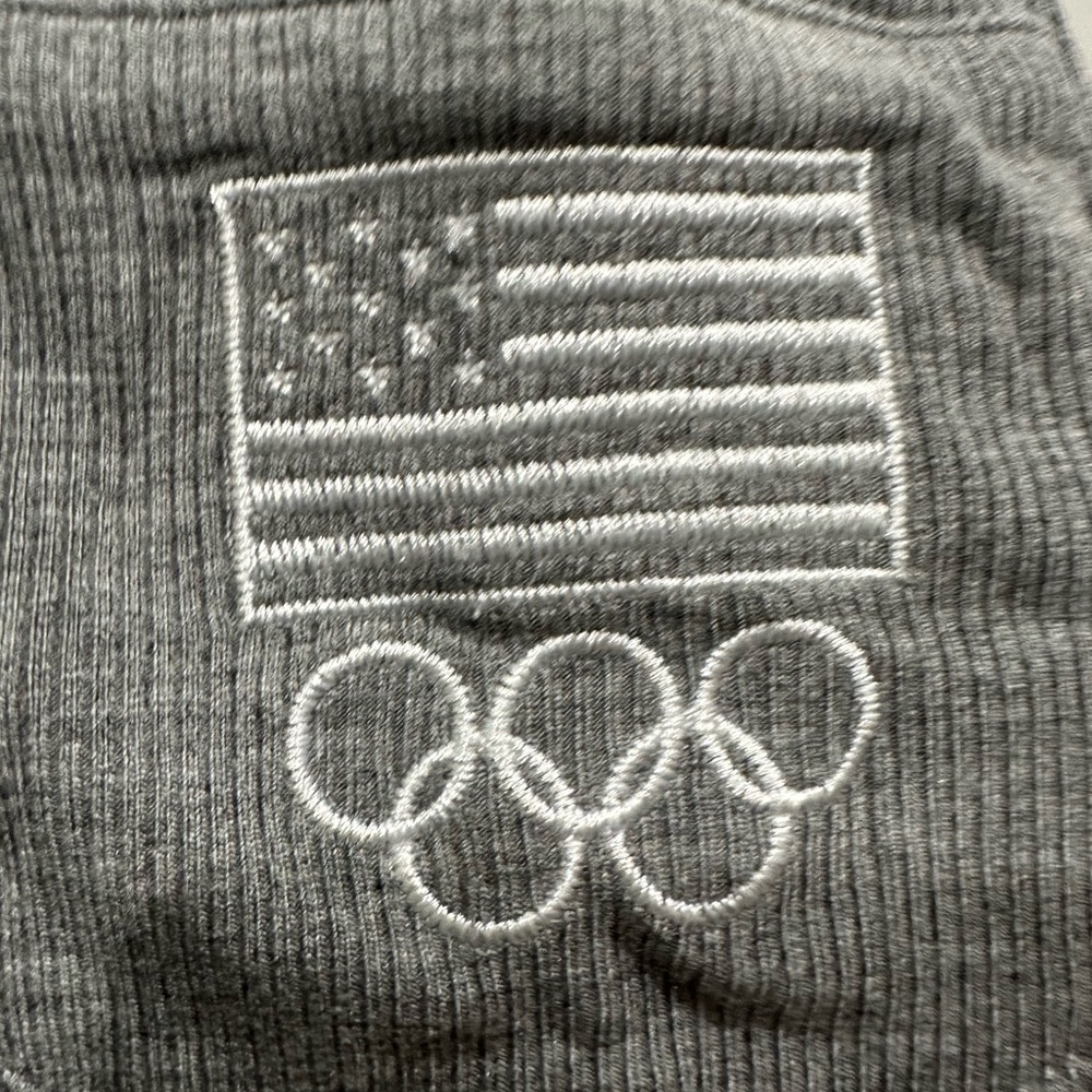 (2417) SKIMS NWT TEAM USA ROBE Olympic in HEATHER GRAY Sz M ** MISSING TIE - Picture 5 of 6
